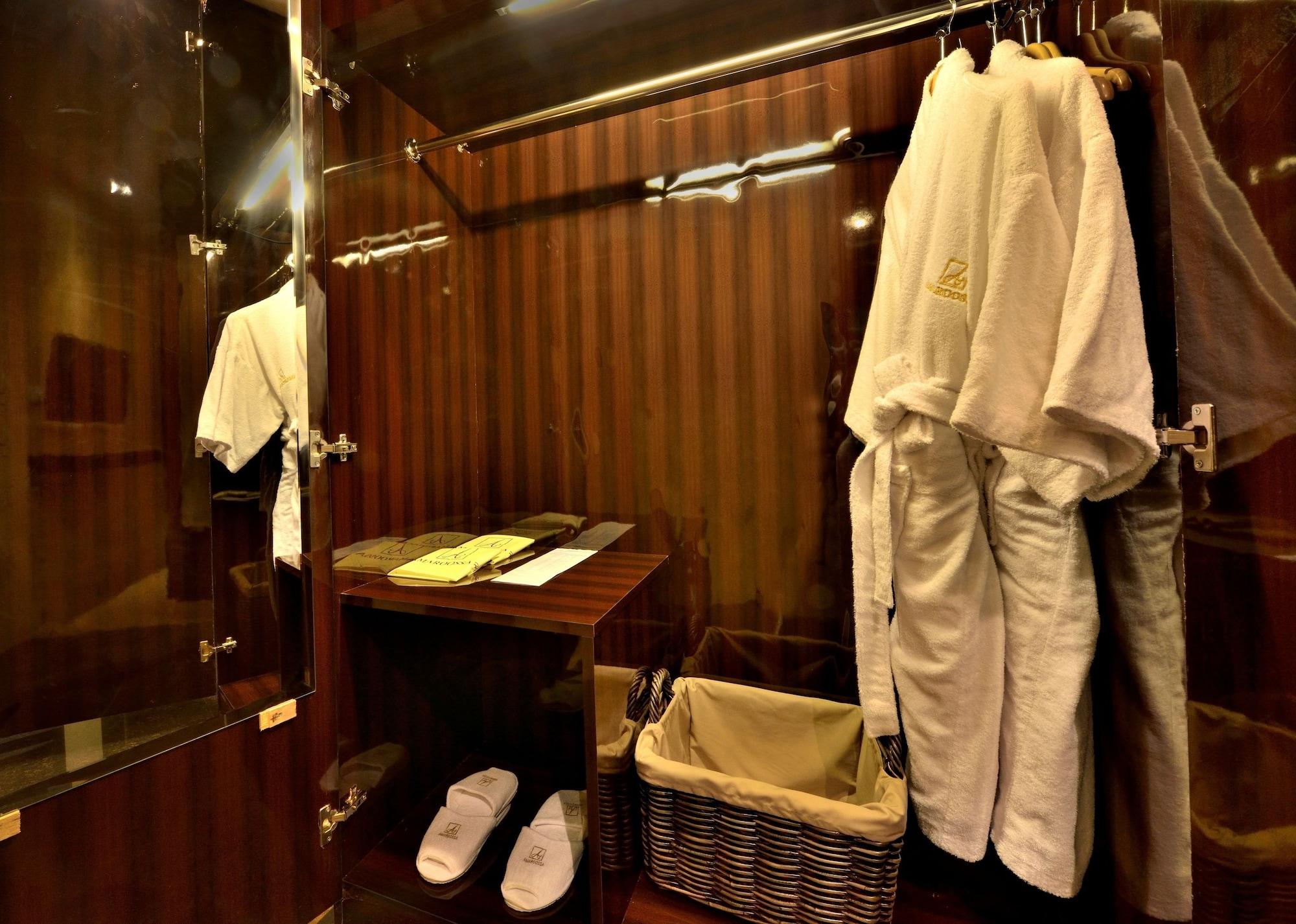 Hotel Amaroossa Grande à Bekasi Extérieur photo