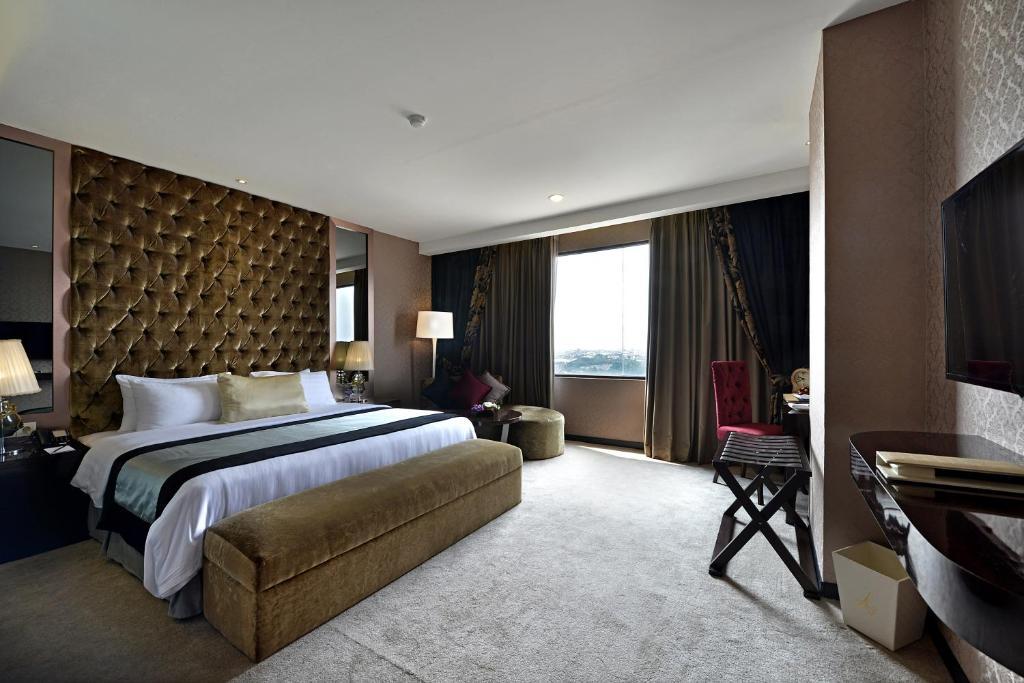 Hotel Amaroossa Grande à Bekasi Extérieur photo