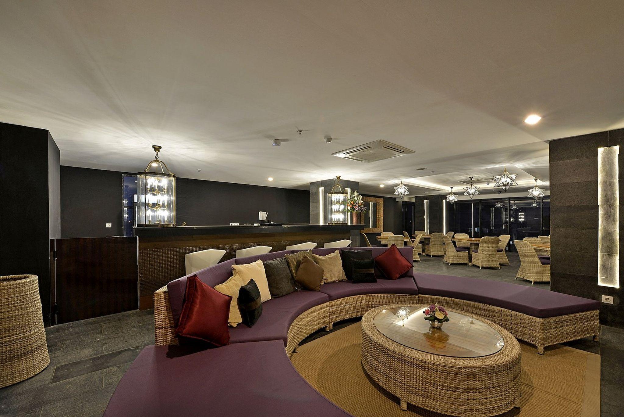 Hotel Amaroossa Grande à Bekasi Extérieur photo