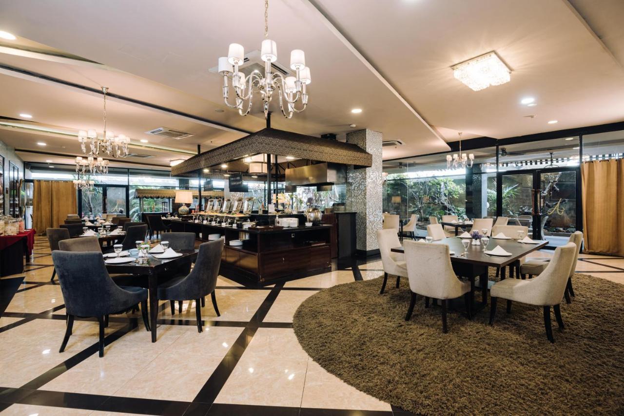 Hotel Amaroossa Grande à Bekasi Extérieur photo