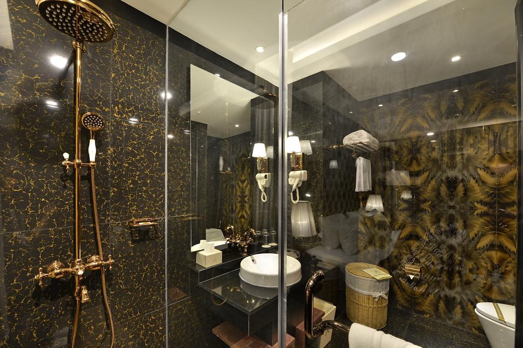 Hotel Amaroossa Grande à Bekasi Extérieur photo