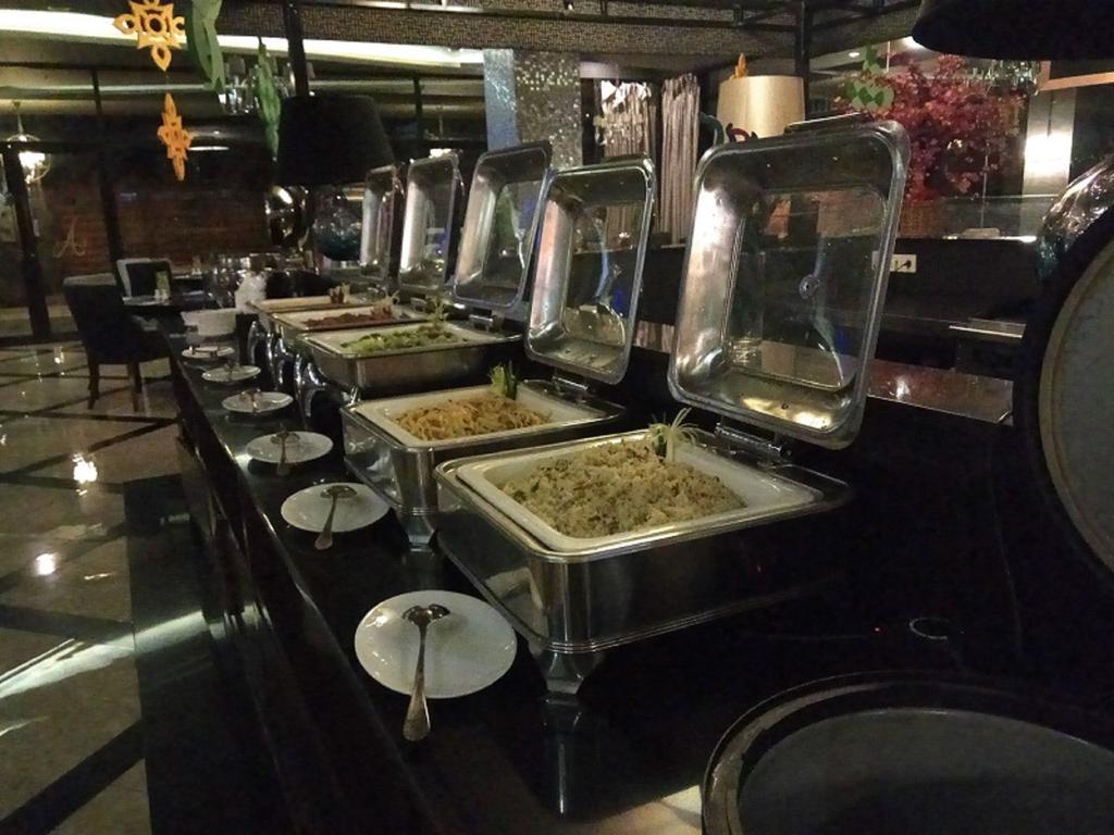 Hotel Amaroossa Grande à Bekasi Extérieur photo