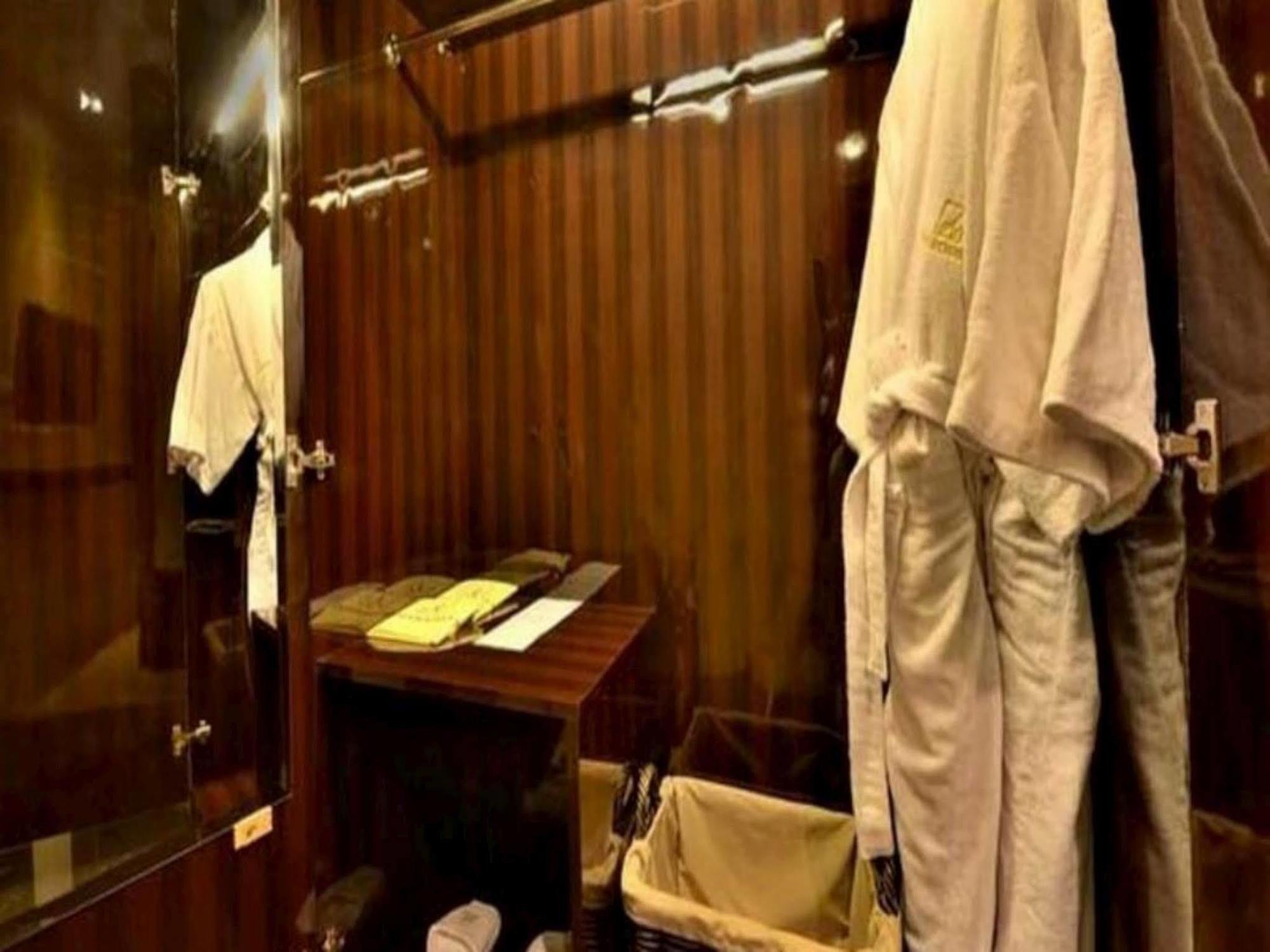 Hotel Amaroossa Grande à Bekasi Extérieur photo